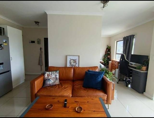 1 BEDROOM PROPERTY TO RENT IN RONDEBOSCH